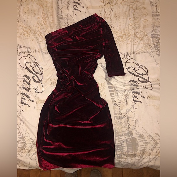 Velvet dress - Picture 1 of 1
